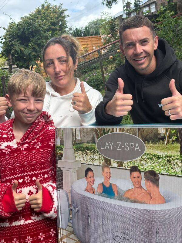 LAY-Z-SPA Cancun AirJet Inflatable Hot Tub