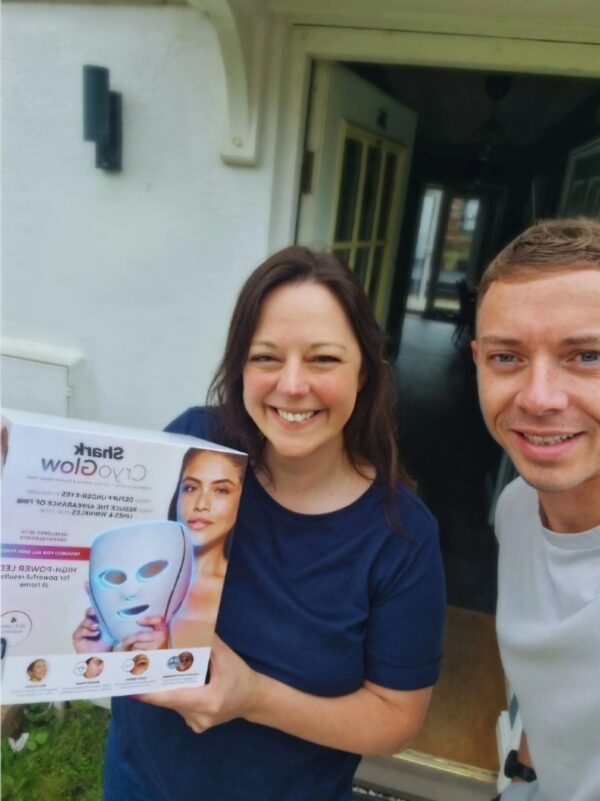 SHARK FW312UK CryoGlow Repair Mask